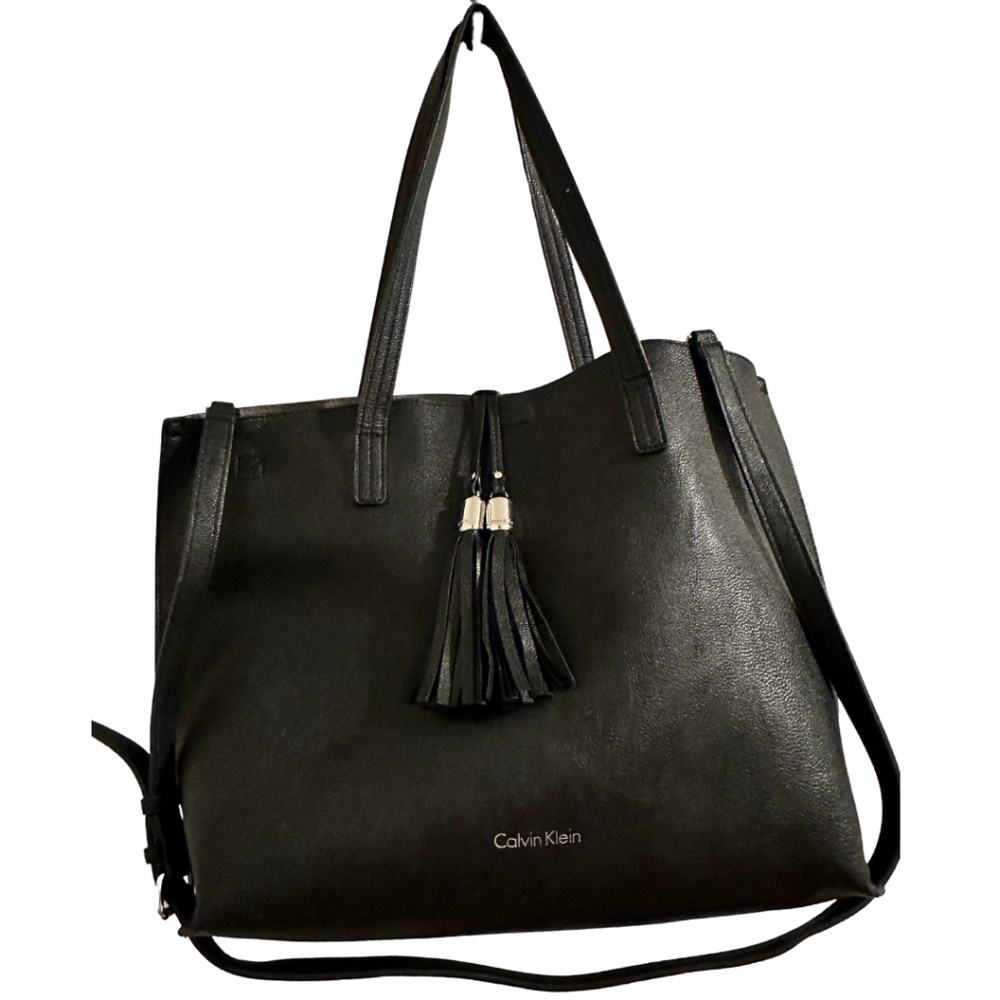 Calvin Klein Large Tote Bag with Leashed Zipper pocket slip